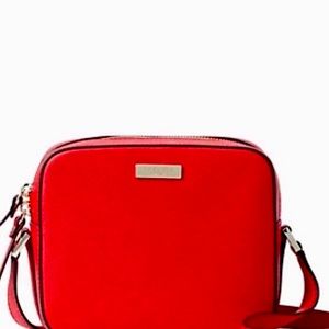 ❤️AUTHENTIC KATE SPADE
Newbury Lane Cammie Crossbody